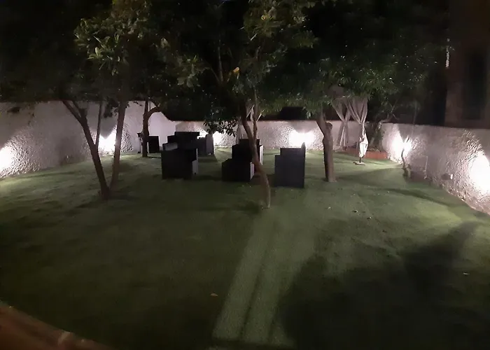 Dietro La Luna Torre del Greco