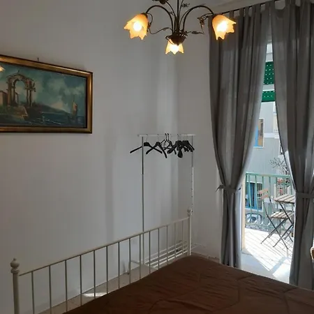 Bed & Breakfast Dietro La Luna 3*