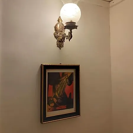 Dietro La Luna Bed & Breakfast Torre del Greco