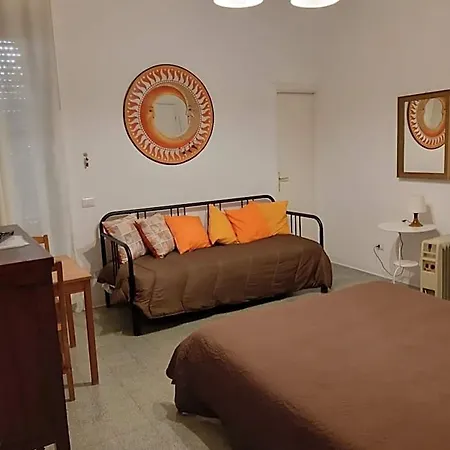 Dietro La Luna Bed & Breakfast